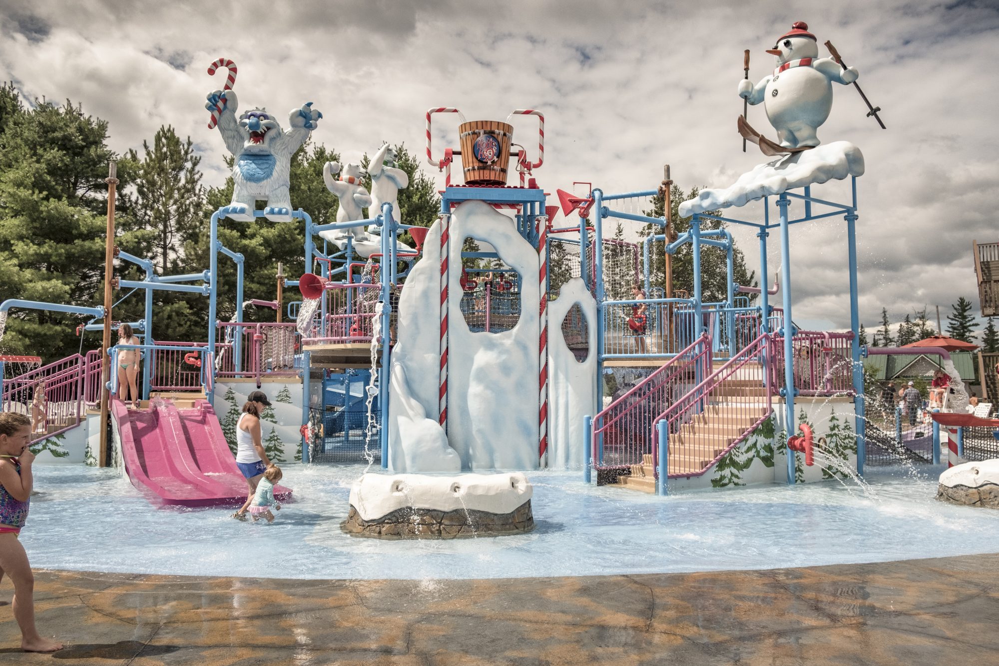 Santa’s Village Amusement & Water Park Hour